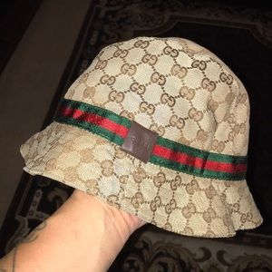 Unisex GUCCI authentic Monogram Bucket XL